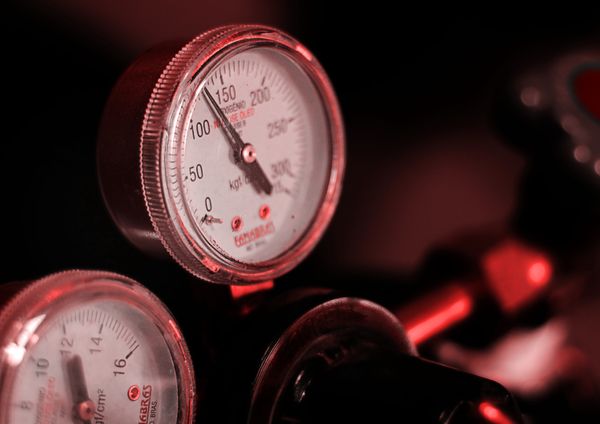 Pressure Instruments
